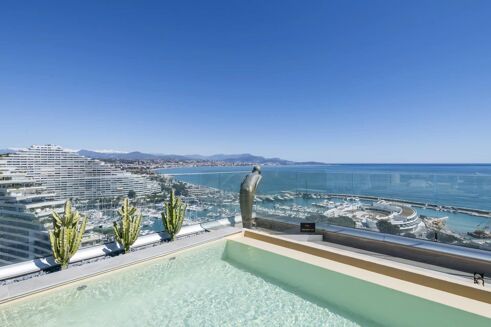 Picture of 5 bedroom penthouse for sale.