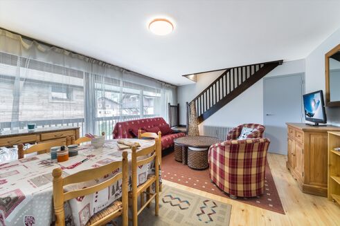 Picture of 2 bedroom apartment for sale.