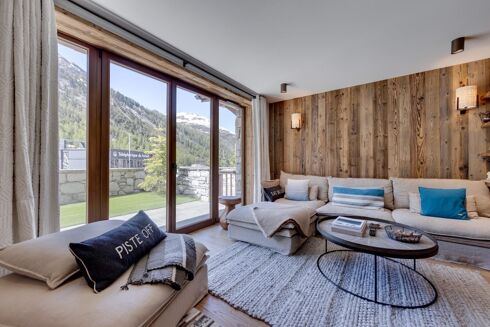 Picture of 1 bedroom apartment for sale.