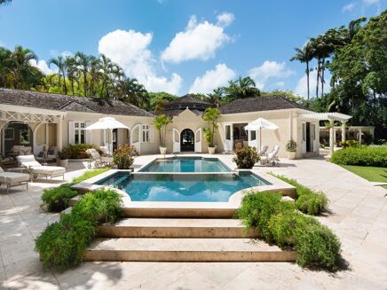 Picture of 6 bedroom house for sale.