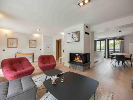 Picture of 4 bedroom apartment for sale.
