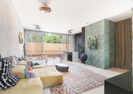 Picture of 1 bedroom apartment for sale.