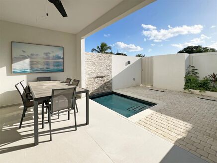 Picture of 3 bedroom house for sale.