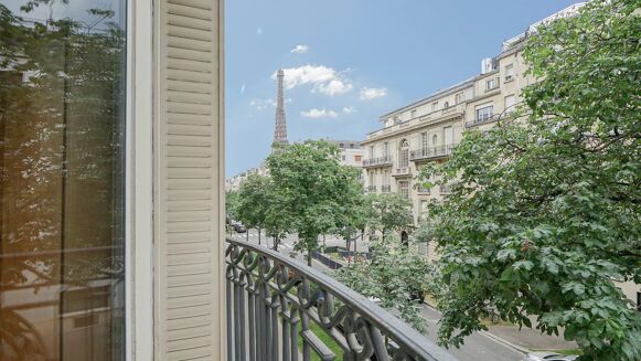 Picture of 2 bedroom apartment for sale.
