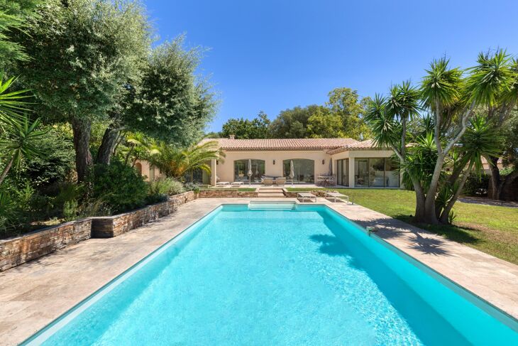Picture of Grimaud, Var, Provence-Alpes-Côte d’Azur