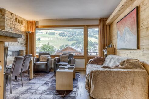 Picture of 2 bedroom apartment for sale.