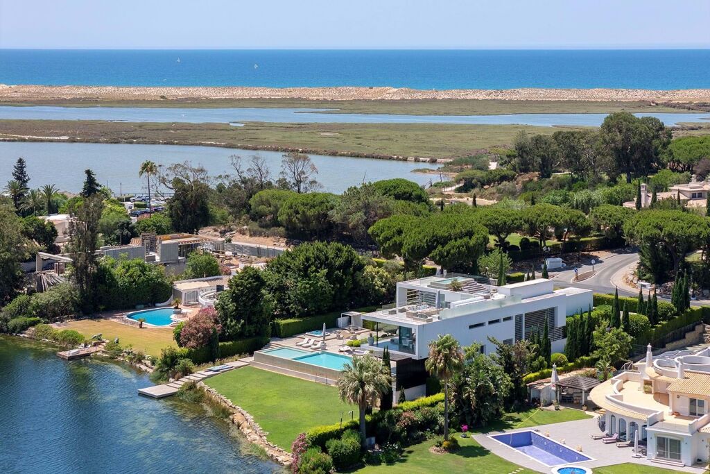 Image of Quinta do Lago, Algarve.