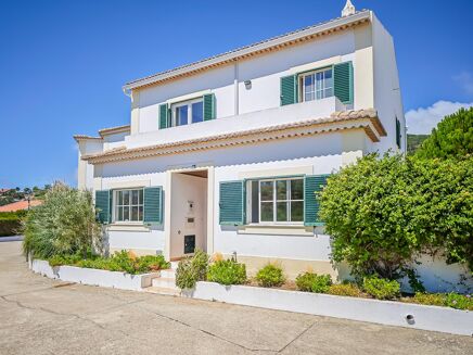 Picture of 4 bedroom house for sale.