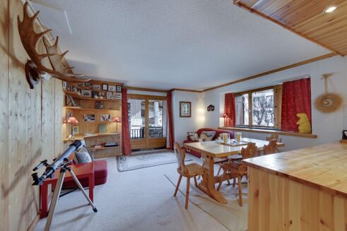 Picture of 2 bedroom apartment for sale.