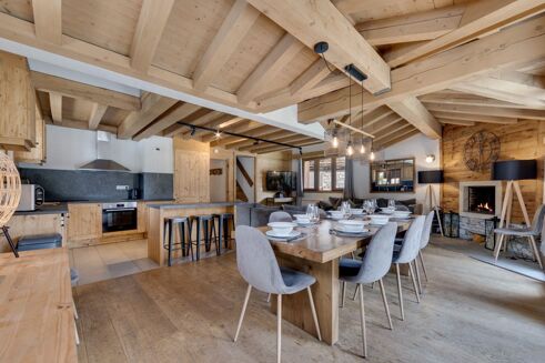 Picture of 16 bedroom chalet for sale.