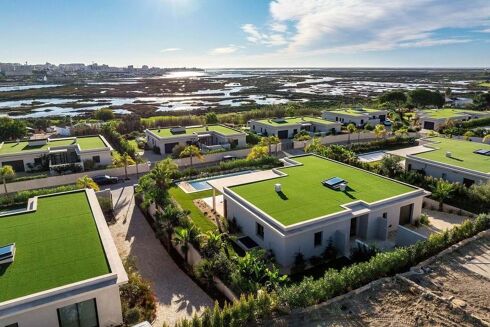 Picture of 4 bedroom villa for sale.