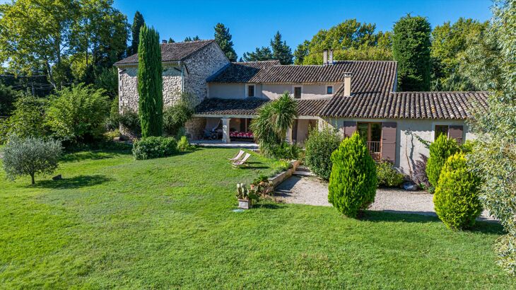 Picture of Plan-d'Orgon, Bouches-du-Rhône, Provence-Alpes-Côte d’Azur