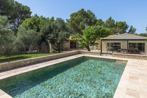 Picture of 3 bedroom villa for sale.