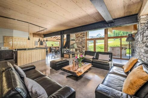 Picture of 12 bedroom chalet for sale.
