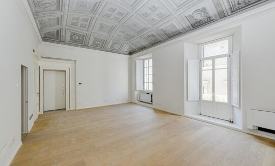 Picture of 4 bedroom apartment for sale.