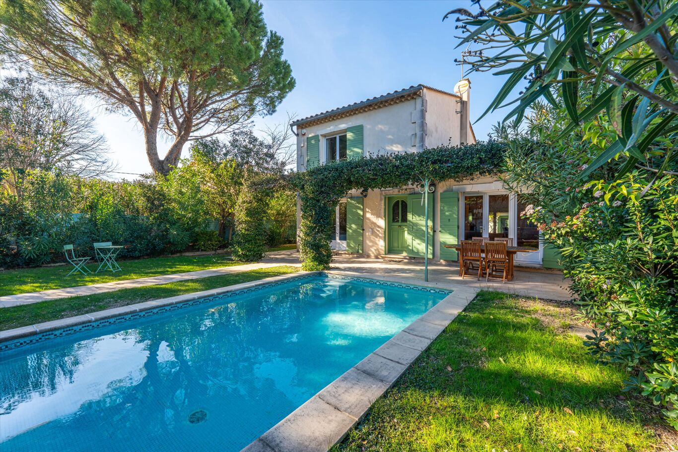 Image of Saint-Rémy-de-Provence, Bouches-du-Rhône, Provence-Alpes-Côte d'Azur