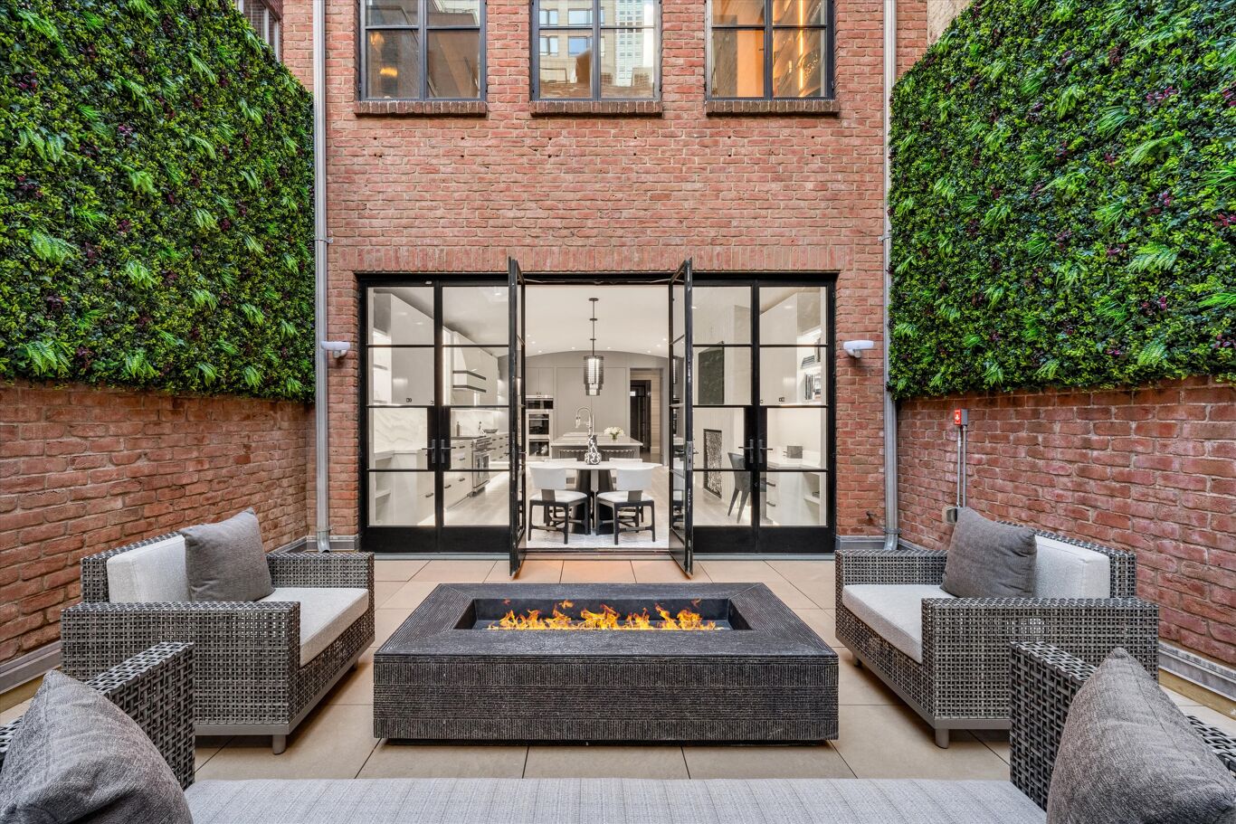 Image of 34 East 62nd St, Lenox Hill, Manhattan, New York