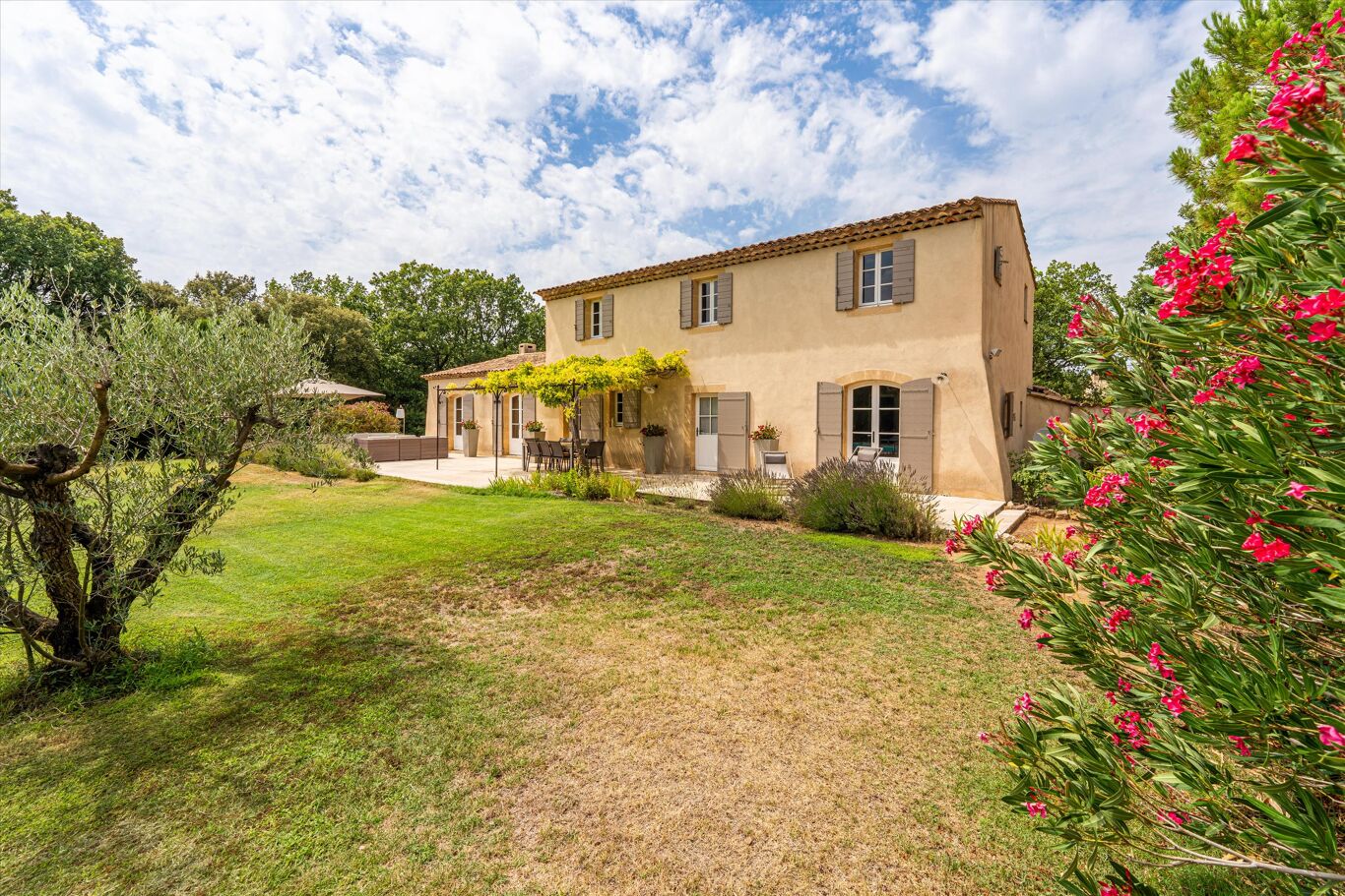 Image of Rognes, Bouches-du-Rhône, Provence-Alpes-Côte d'Azur