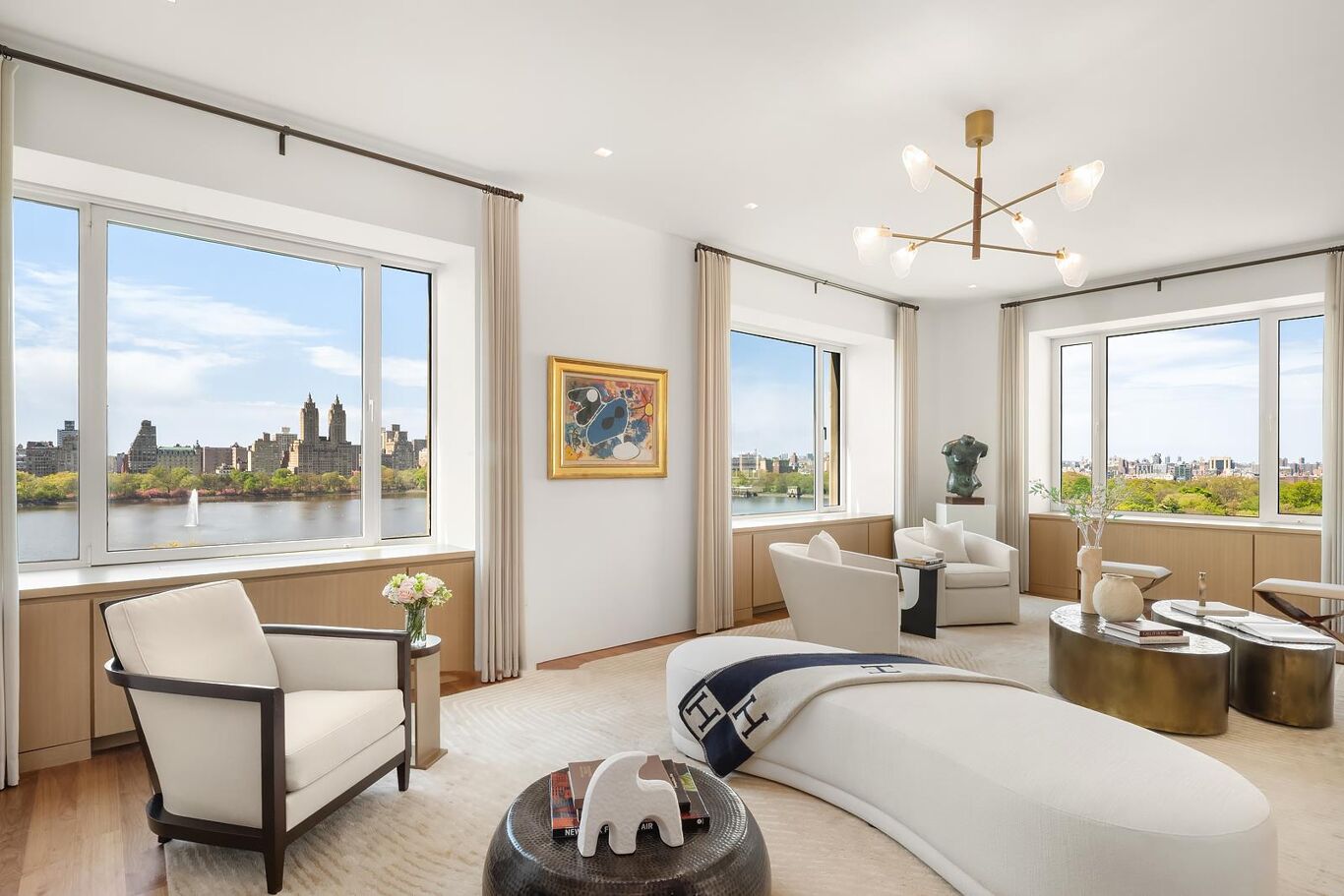 Image of 2 East 88th Street, Carnegie Hill, Manhattan, New York