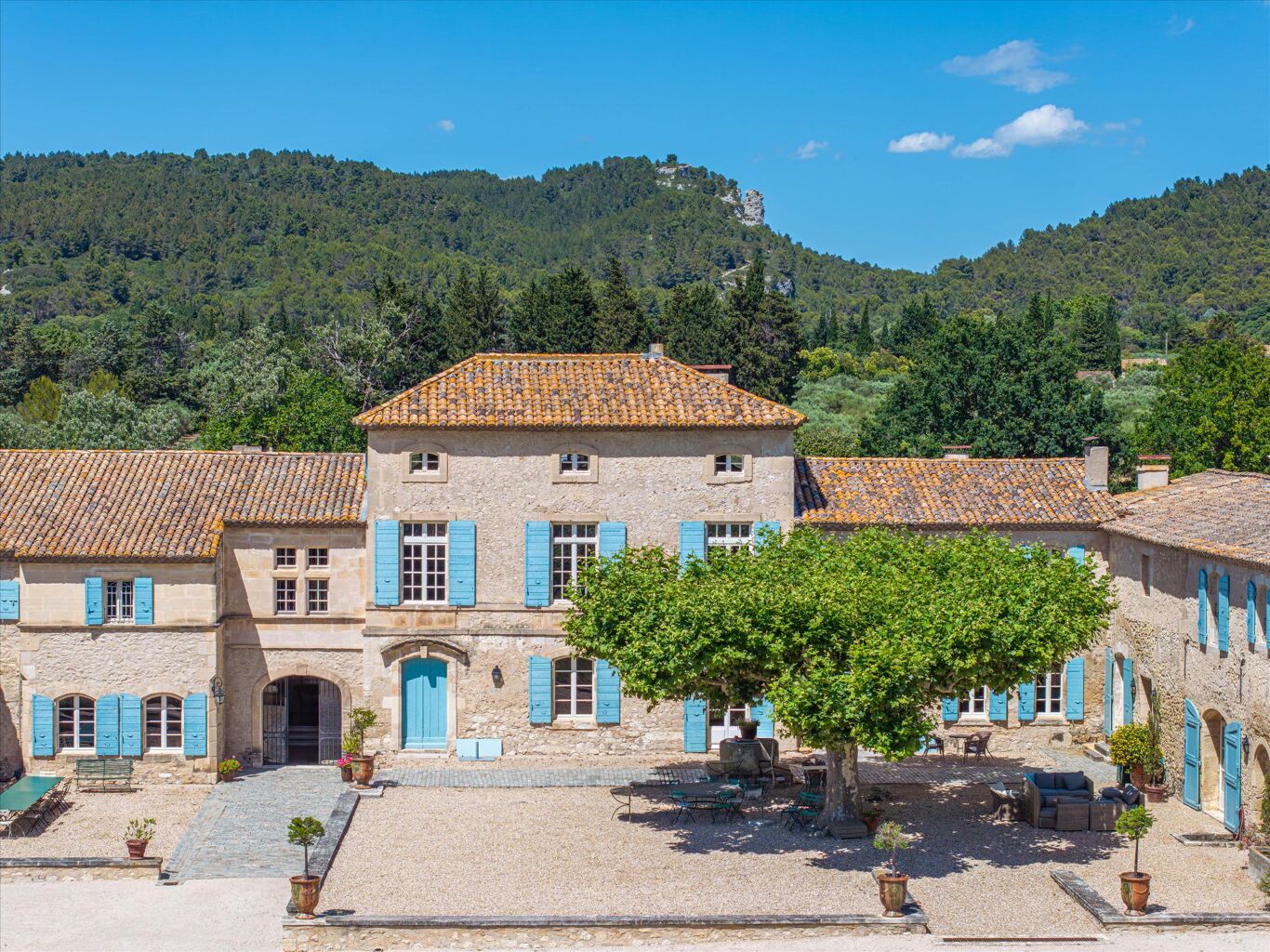 Image of Fontvieille, Bouches-du-Rhône, Provence-Alpes-Côte d'Azur