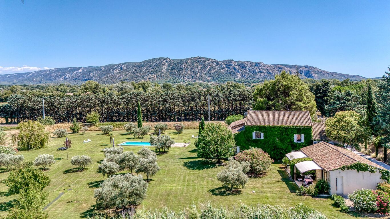 Image of Robion, Vaucluse, Provence-Alpes-Côte d'Azur
