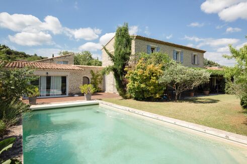 Picture of 3 bedroom house for sale.