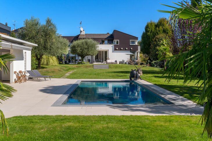 Picture of Presinge, Genève