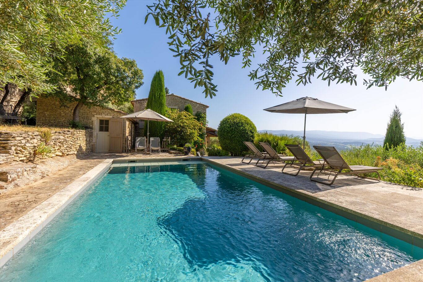 Image of Gordes, Vaucluse, Provence-Alpes-Côte d'Azur