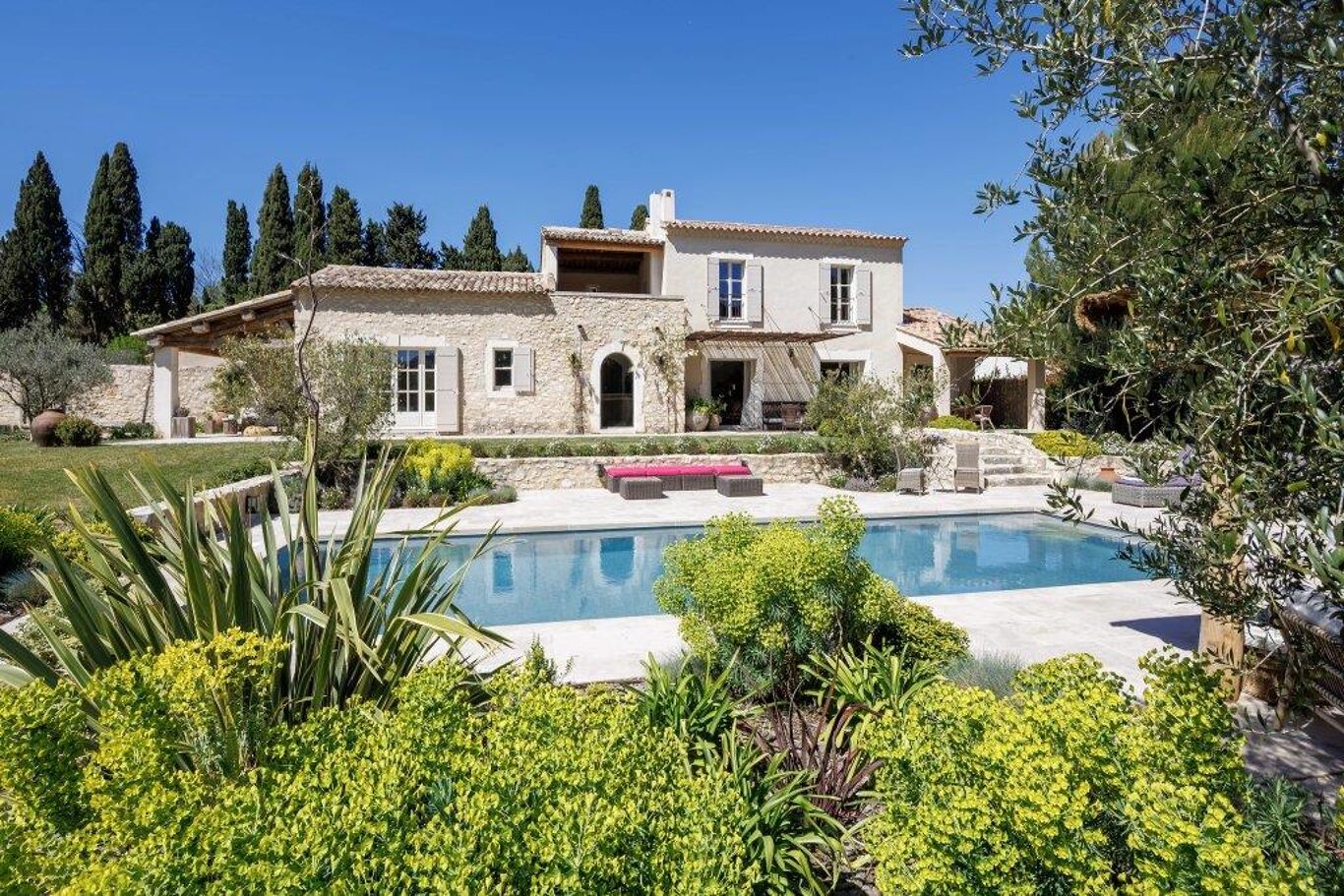 Image of Saint-Rémy-de-Provence, Bouches-du-Rhône, Provence-Alpes-Côte d'Azur