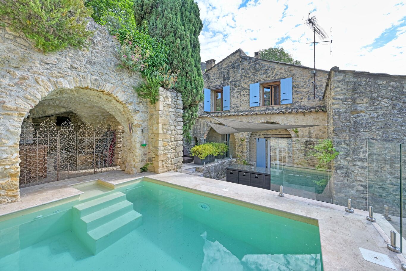 Image of La Roque-sur-Cèze, Gard, Languedoc-Roussillon