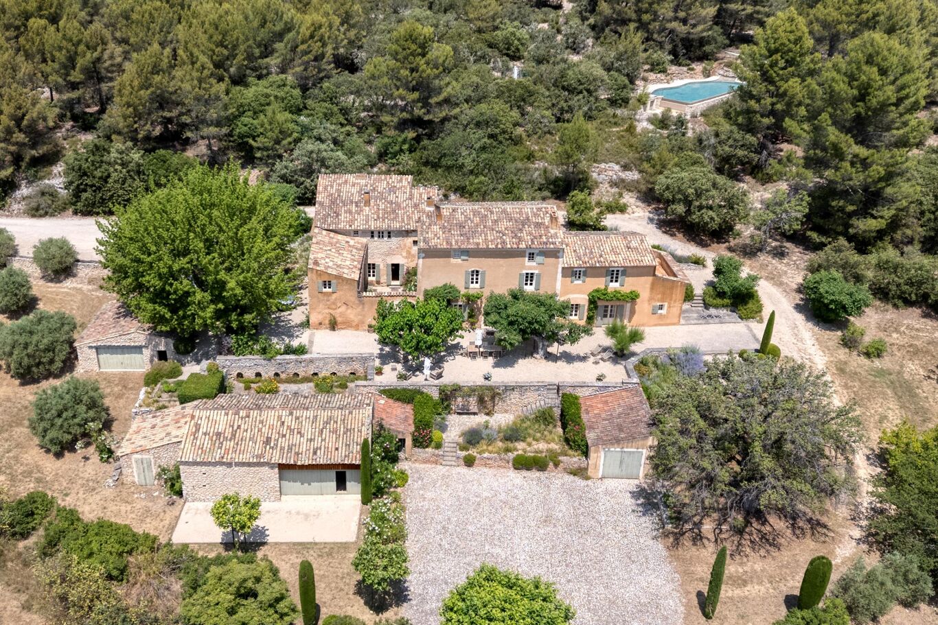 Image of Saint-Saturnin-lès-Apt, Vaucluse, Provence-Alpes-Côte d'Azur