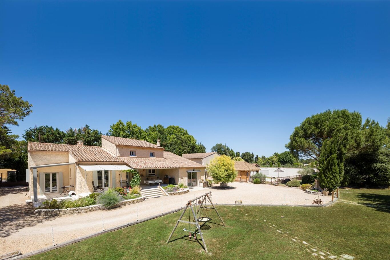 Image of Saint-Andiol, Bouches-du-Rhône, Provence-Alpes-Côte d'Azur