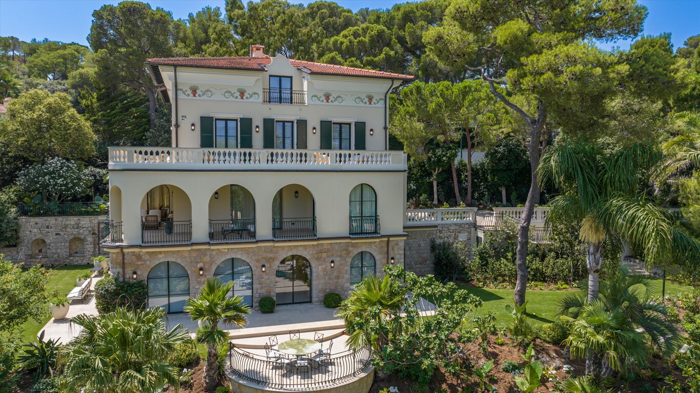 Image of Saint-Jean-Cap-Ferrat, Alpes-Maritimes, Provence-Alpes-Côte d'Azur