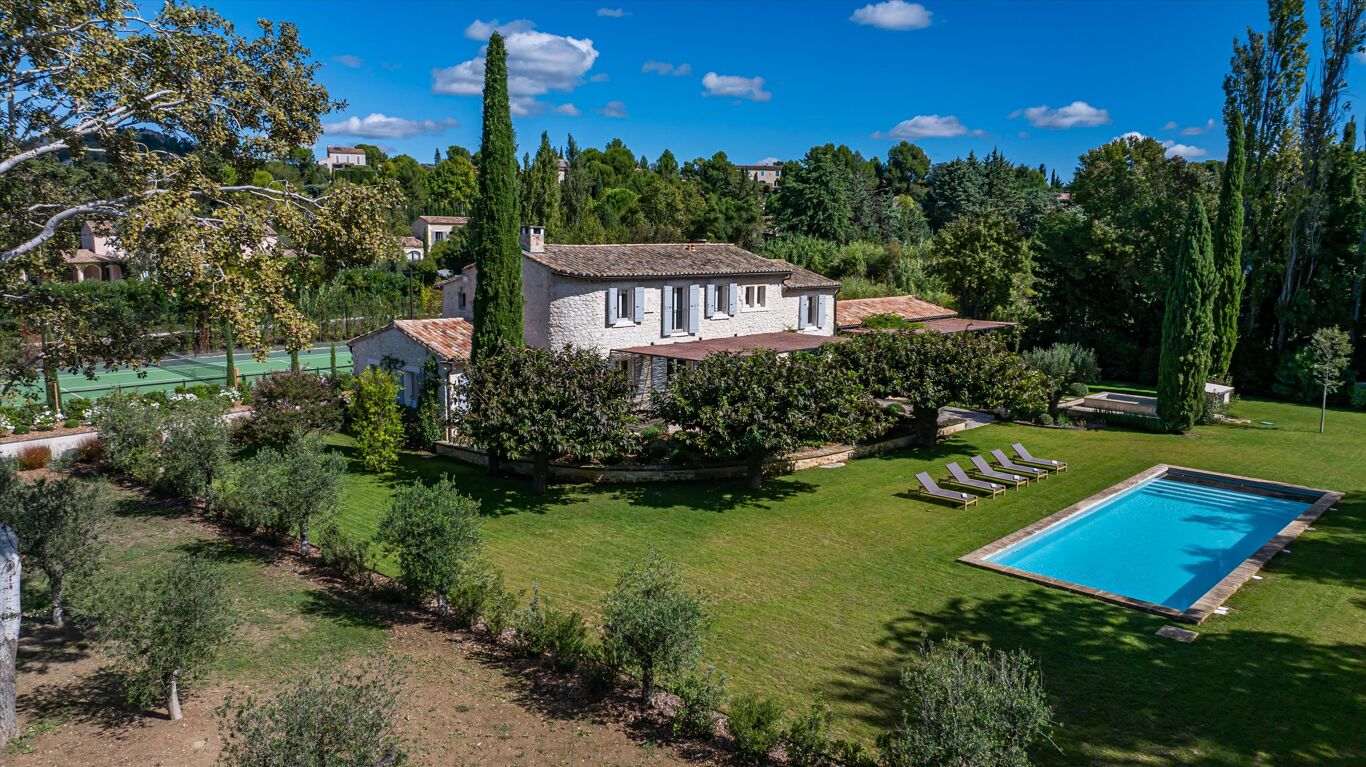 Image of Maussane-les-Alpilles, Bouches-du-Rhône, Provence-Alpes-Côte d'Azur