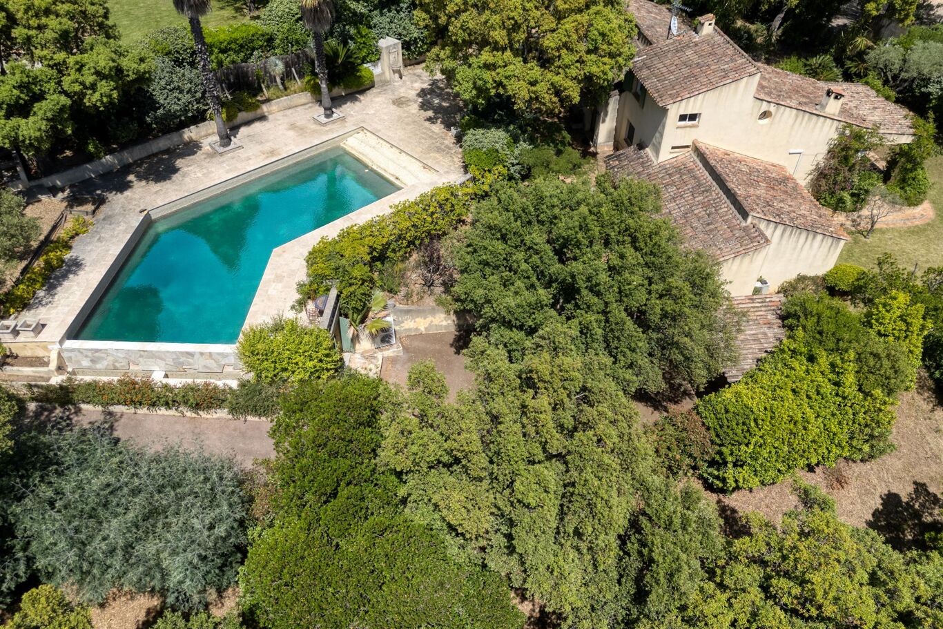 Image of Grimaud, Var, Provence-Alpes-Côte d'Azur
