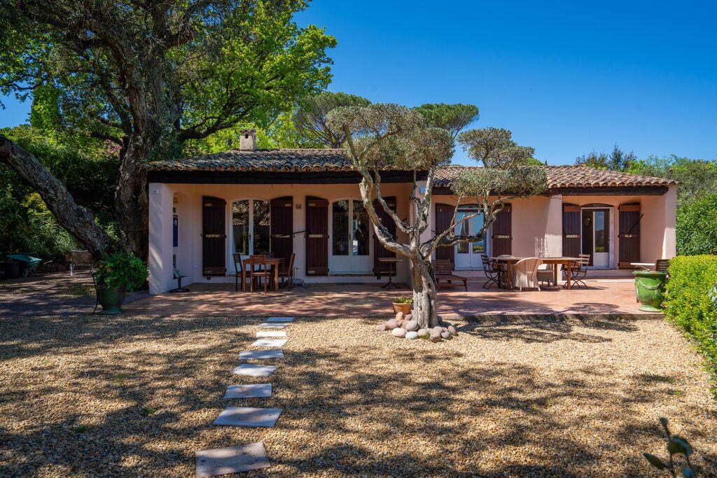 Image of Grimaud, Var, Provence-Alpes-Côte d'Azur