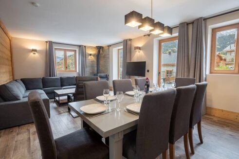 Picture of 9 bedroom chalet for sale.