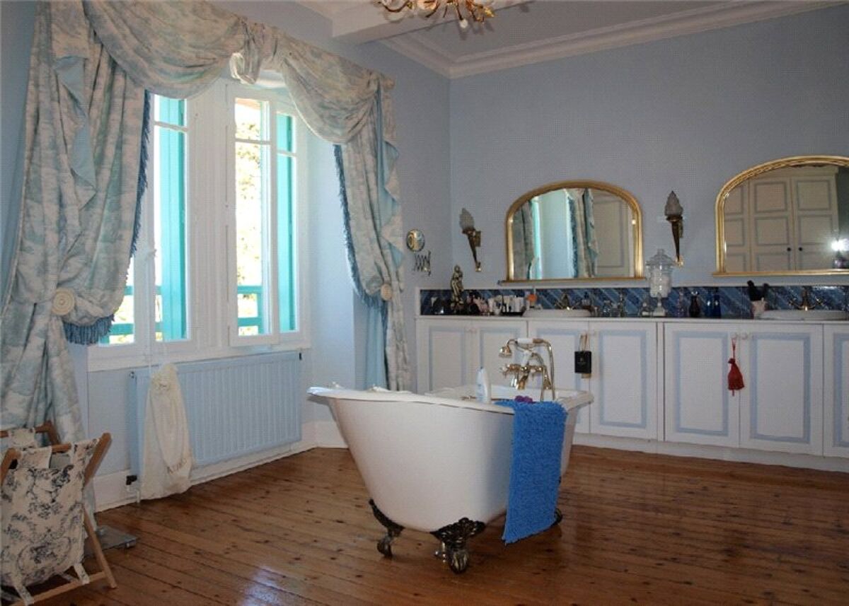 house for sale in IP 1033 Samatan, Gascony RSI110350 Knight Frank