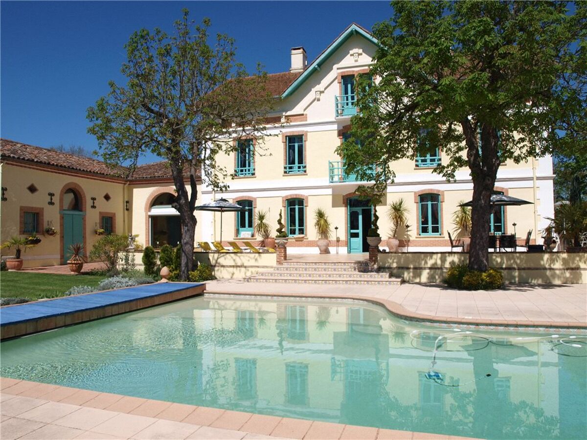 house for sale in IP 1033 Samatan, Gascony RSI110350 Knight Frank