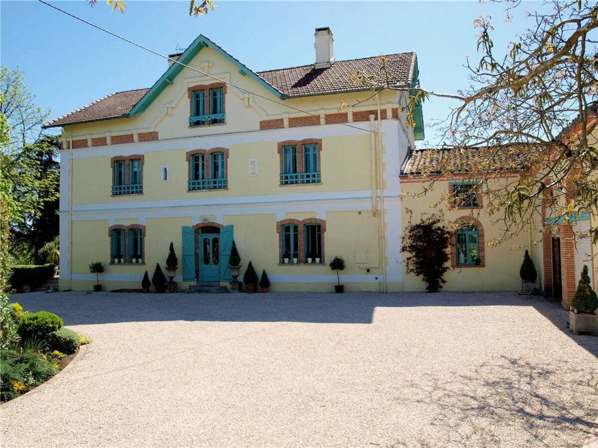 house for sale in IP 1033 Samatan, Gascony RSI110350 Knight Frank