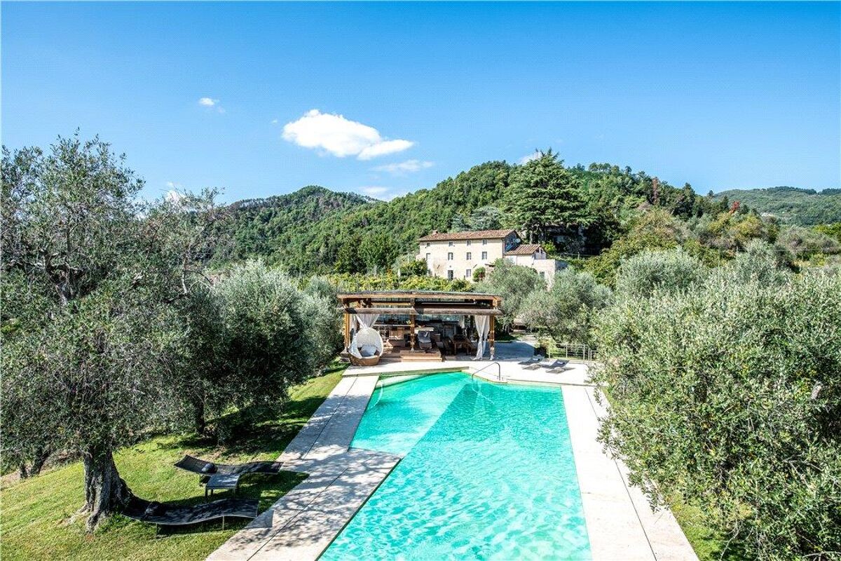 villa-for-sale-in-lucca-tuscany-rsi110613-knight-frank