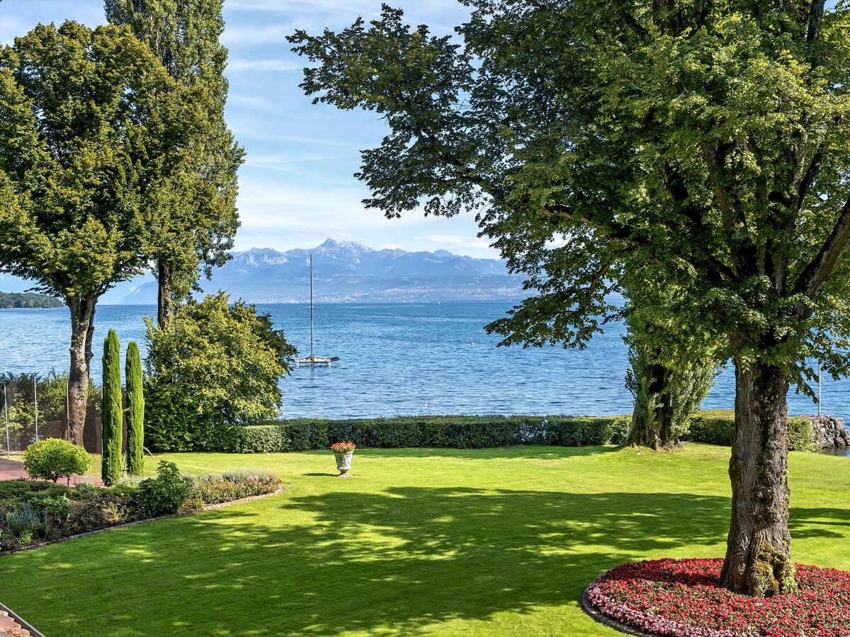 Villa for sale in La Cote, Vaud RSI150565 Knight Frank