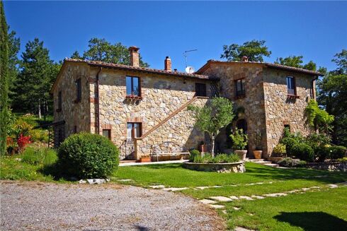 Picture of 5 bedroom farmhouse for sale.