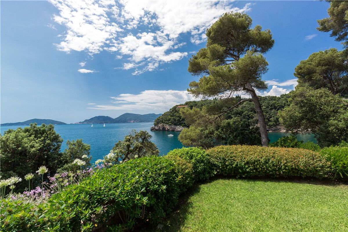 apartment for sale in Tellaro, La Spezia, Liguria RSI180642 Knight