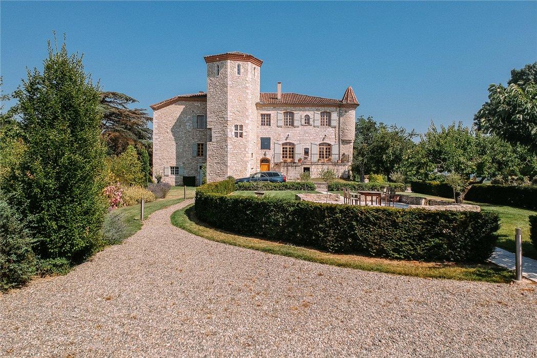 Chateau For Sale In Mauvezin, Gers, Midi Pyrenees - RSI181175 | Knight ...