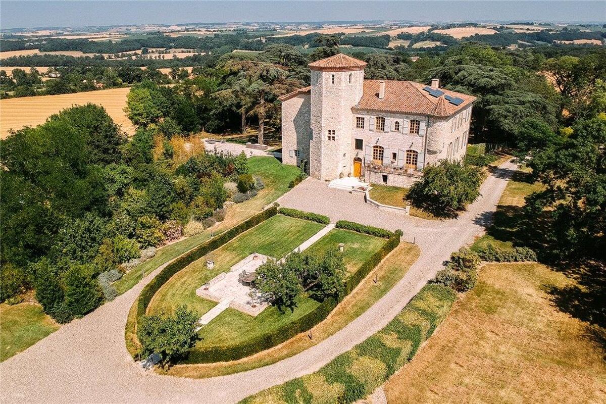 chateau for sale in Mauvezin, Gers, Midi Pyrenees RSI181175 Knight