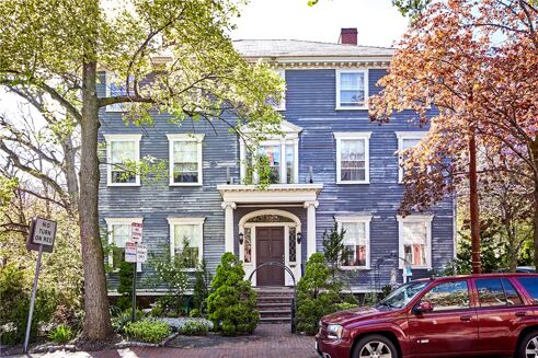 Picture of 7 bedroom house for sale.