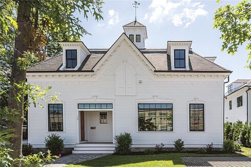 Picture of 4 bedroom house for sale.
