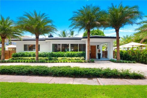 Picture of 3 bedroom villa for sale.