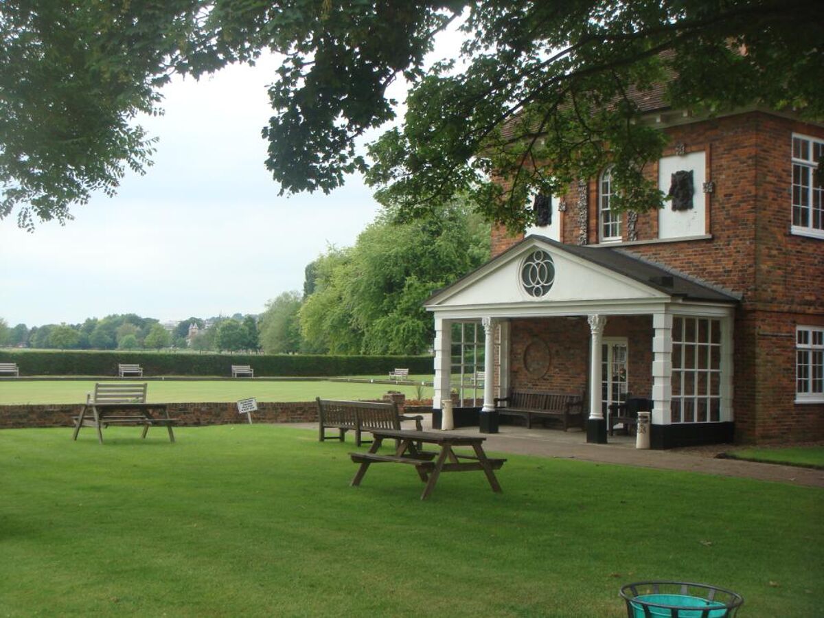 Greenfield Land for sale in Bassetsbury Lane, High